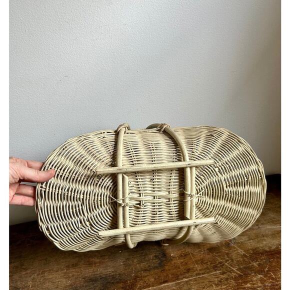 Vintage Painted Gathering Basket | Vintage Herb Flower Garden Basket Cottagecore - Picture 5 of 6